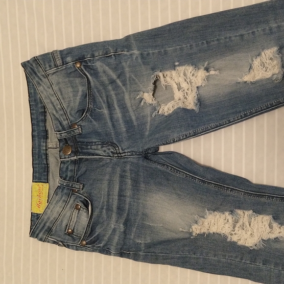 Machine Women Light Blue Jeans - Picture 2 of 10